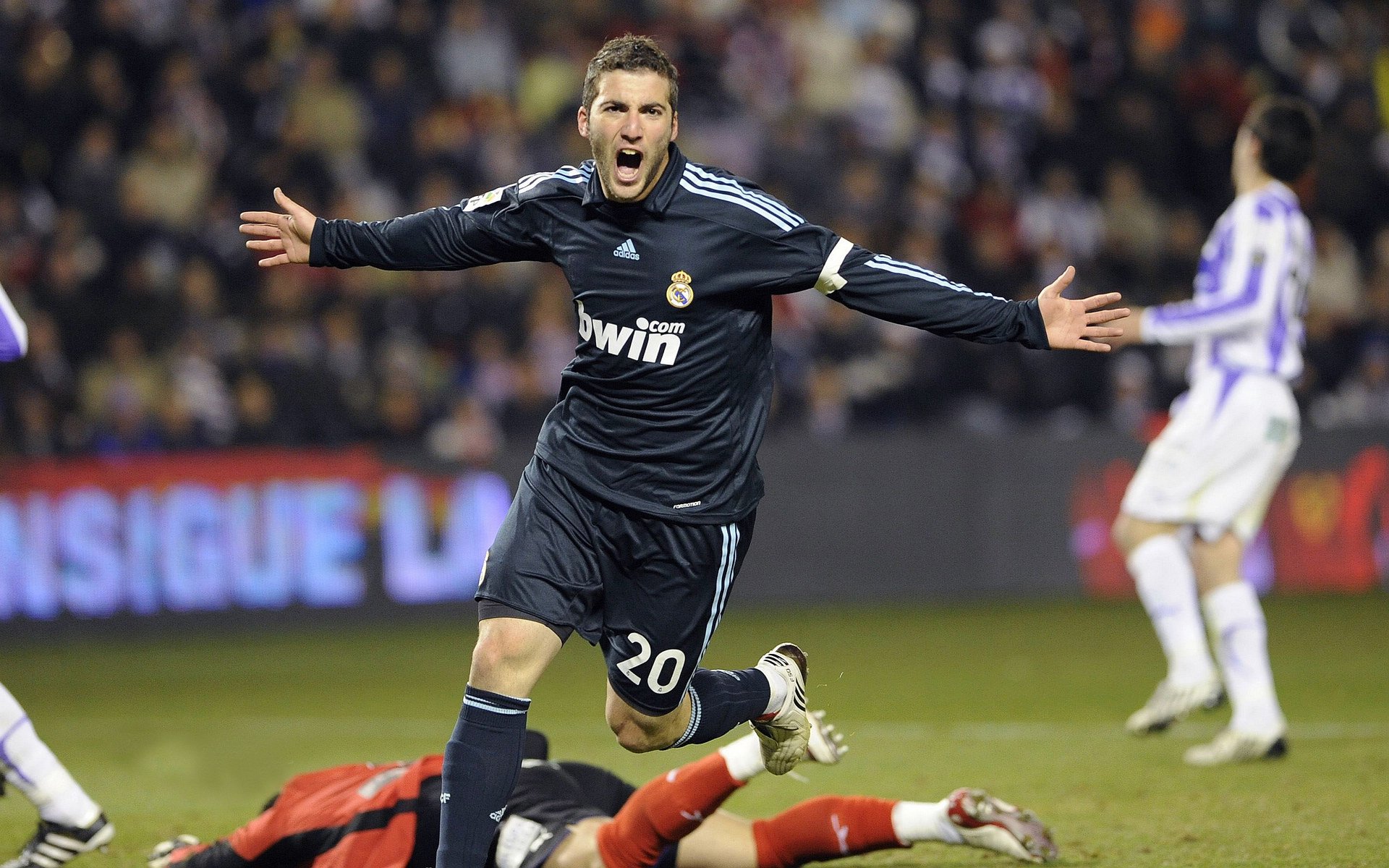 梅斯球队在一场对决中赢得胜利，取得积极进展，梅斯比赛视频聚胜顽球汇